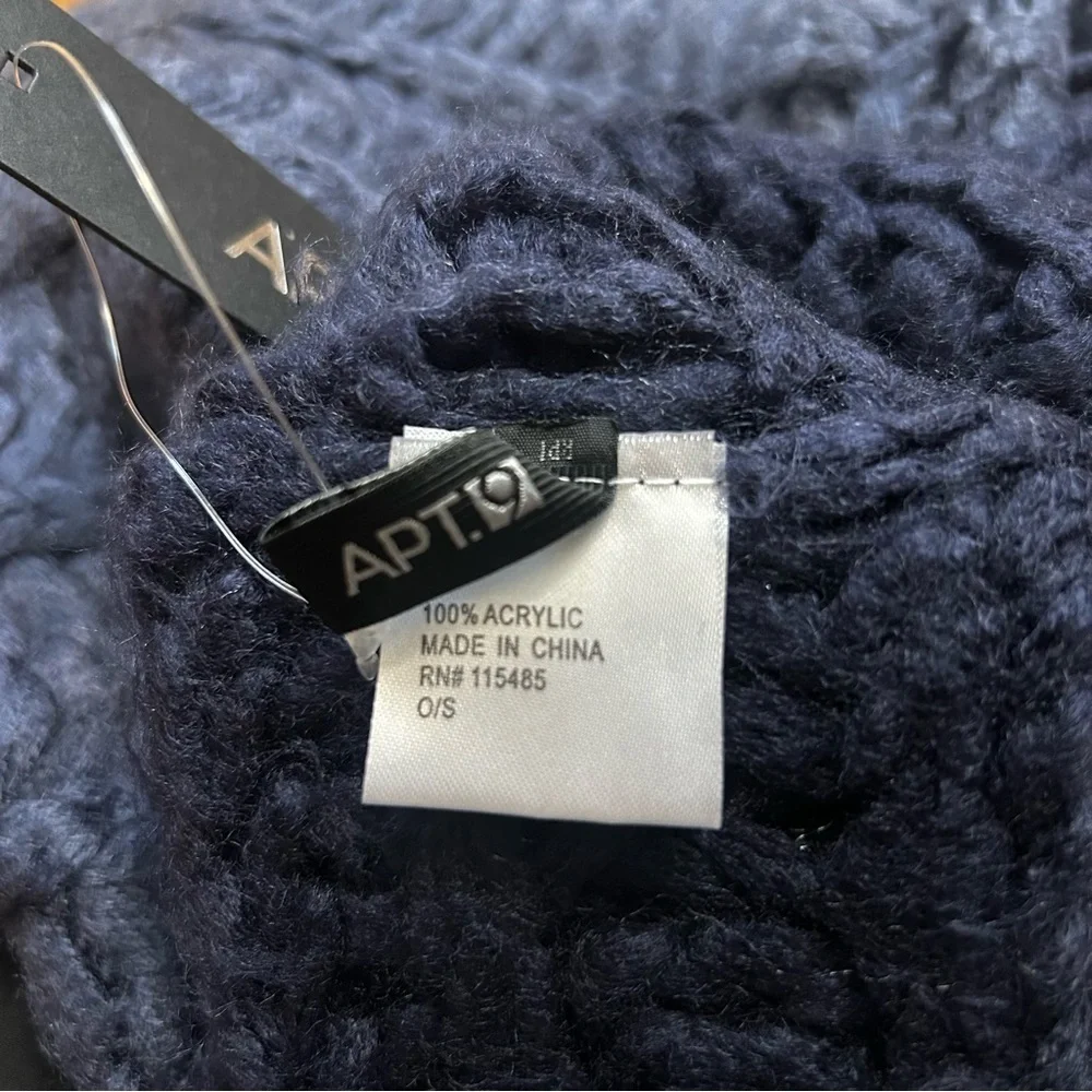 NWT Apt. 9 Navy Blue/White Ombre Knit Cozy Tube Scarf One Size